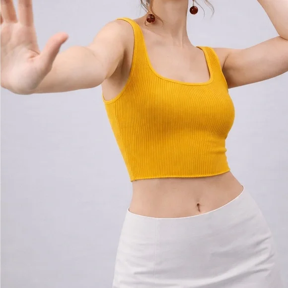 Babaton | M | Yellow Mustard Ribbed Tank Crop Top - Picture 2 of 4